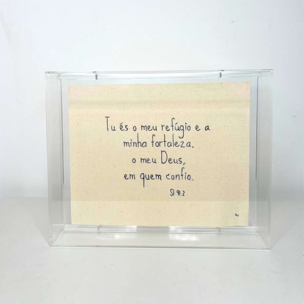 TU ÉS O MEU REFÚGIO, MINHA FORTALEZA